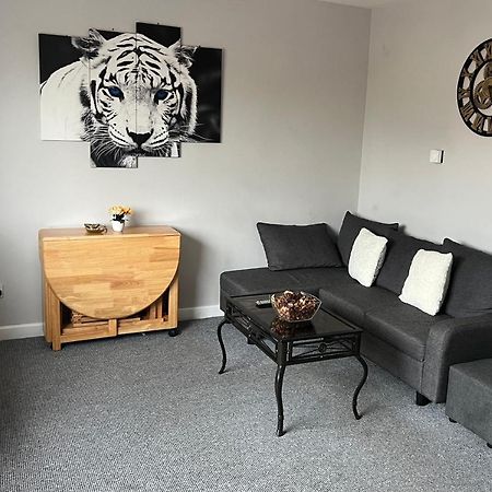 Solihull Apartment Бирмингем Экстерьер фото