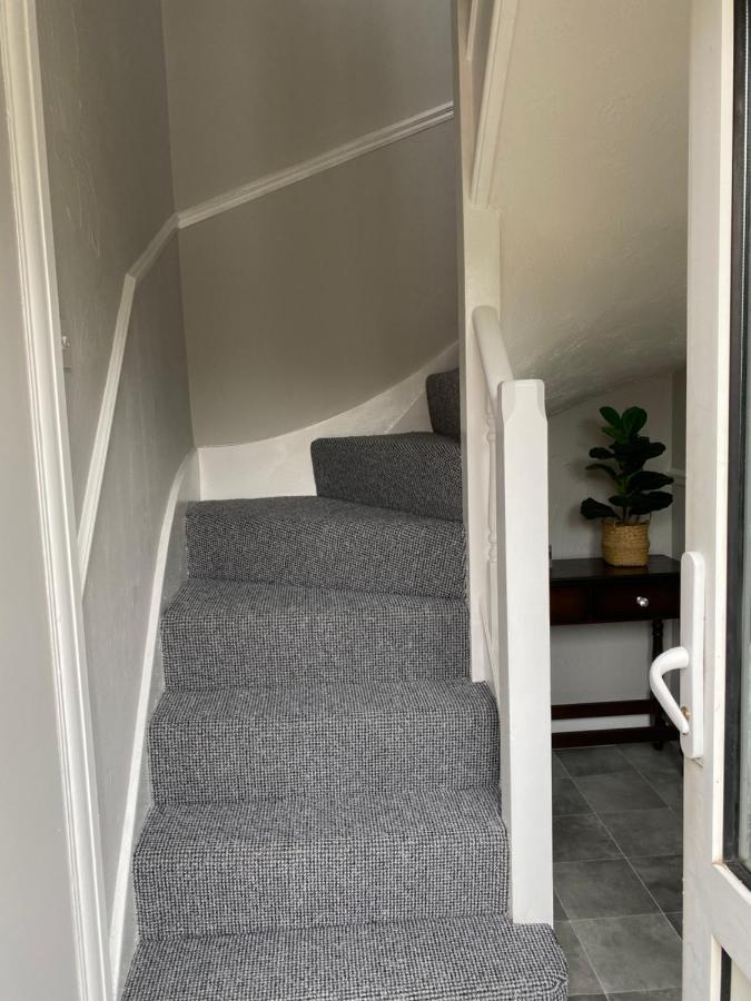 Solihull Apartment Бирмингем Экстерьер фото