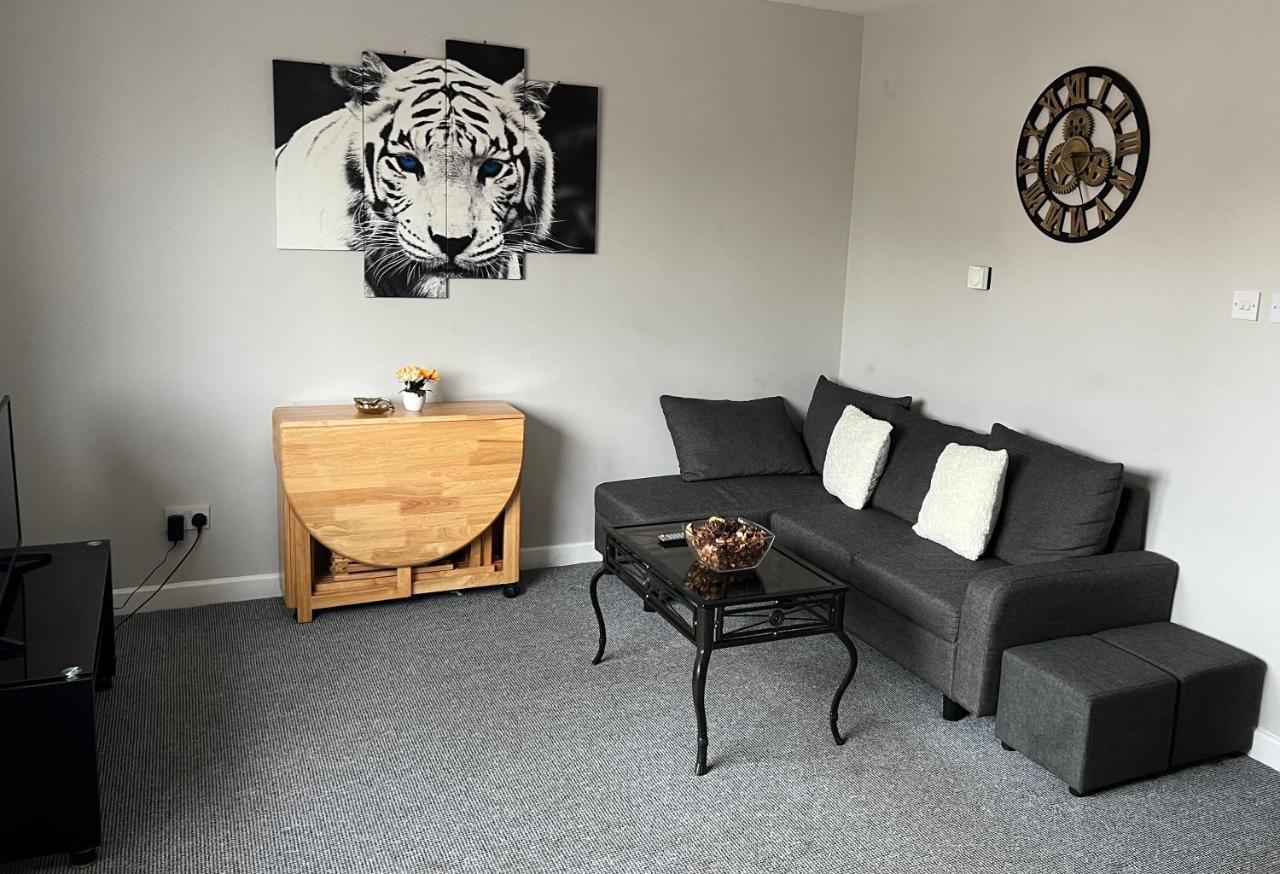 Solihull Apartment Бирмингем Экстерьер фото